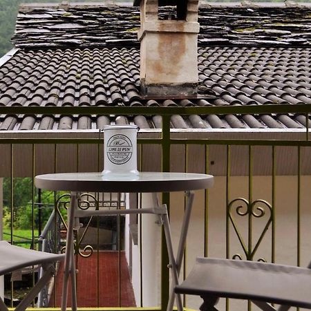 Il Bilocale Della Nonna Villa Locana Ngoại thất bức ảnh