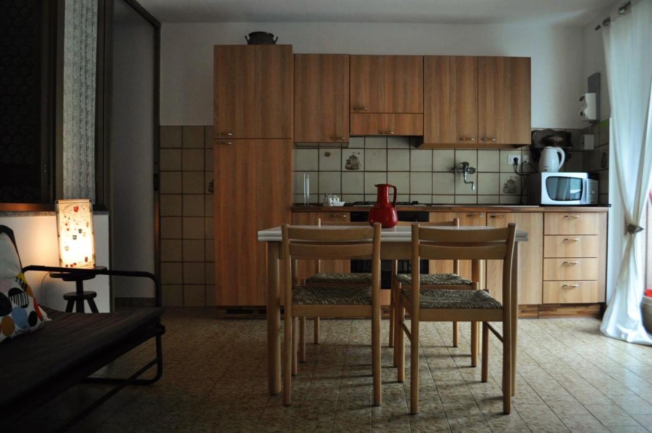 Il Bilocale Della Nonna Villa Locana Ngoại thất bức ảnh